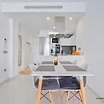 Casa Nueva Familia - * Torrevieja