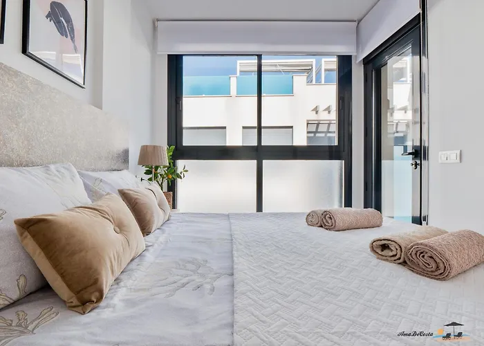 Casa Nueva Familia - * Torrevieja