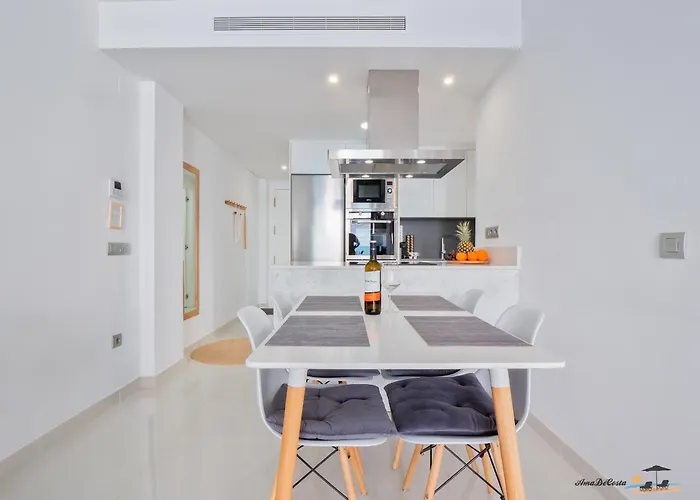 Casa Nueva Familia - * Torrevieja